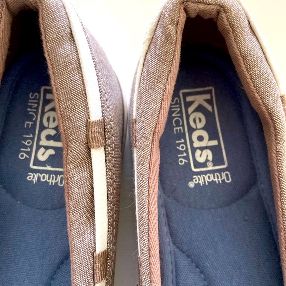 Keds sneaker sz. 8.5 womens NWOT - Picture 2 of 4